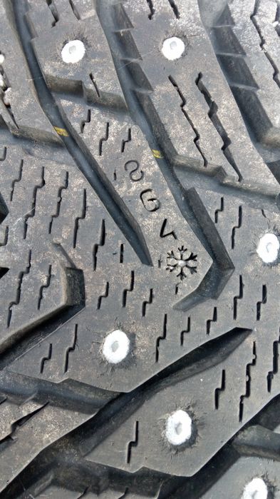 Шини зимові 205 55 17