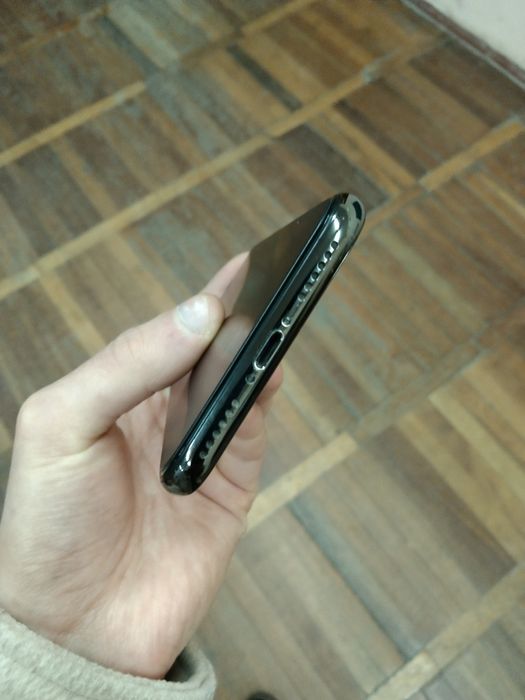 Смартфон iPhone X на 256 ГБ
