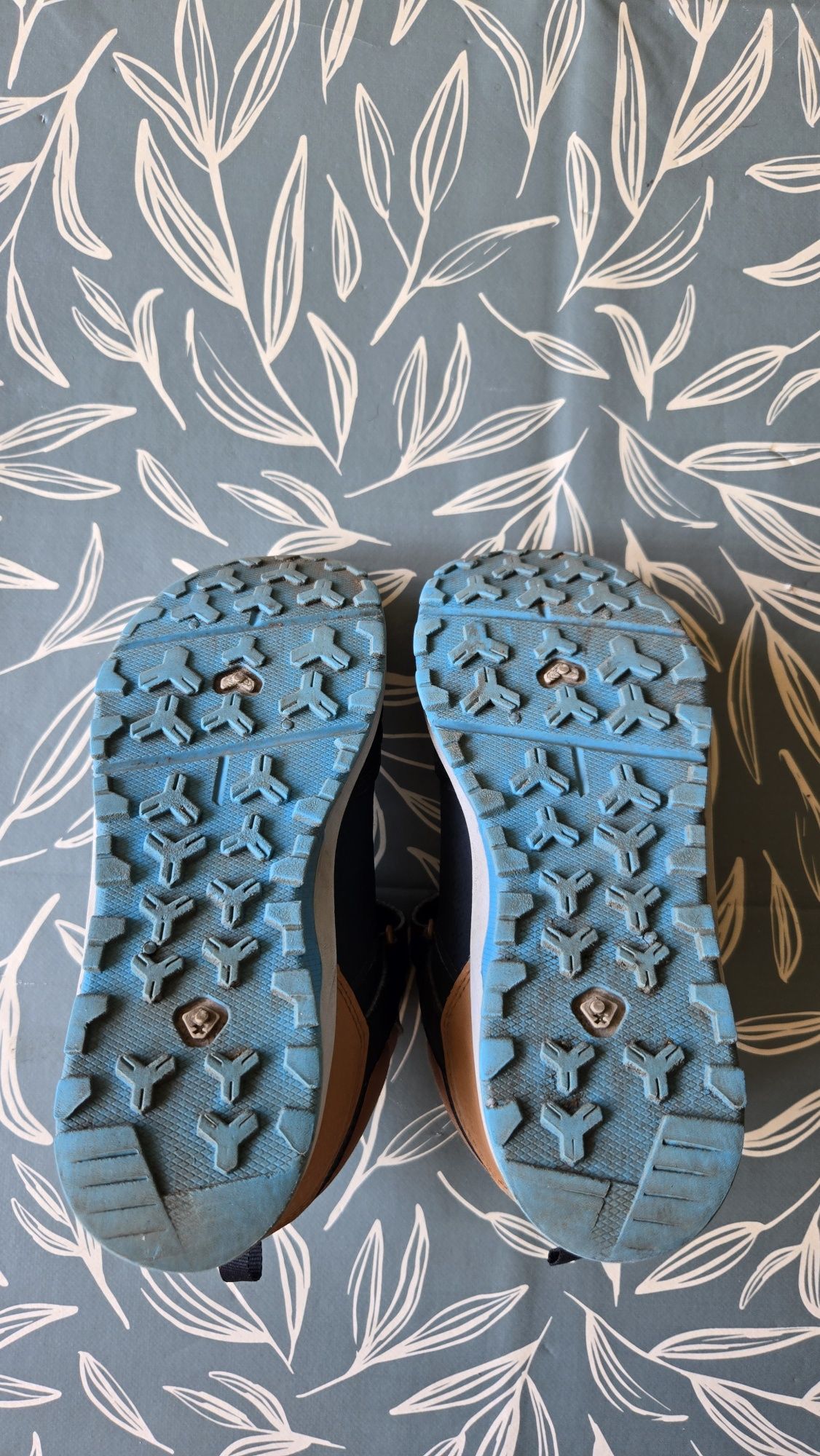 Buty turystyczne Quechua r.32