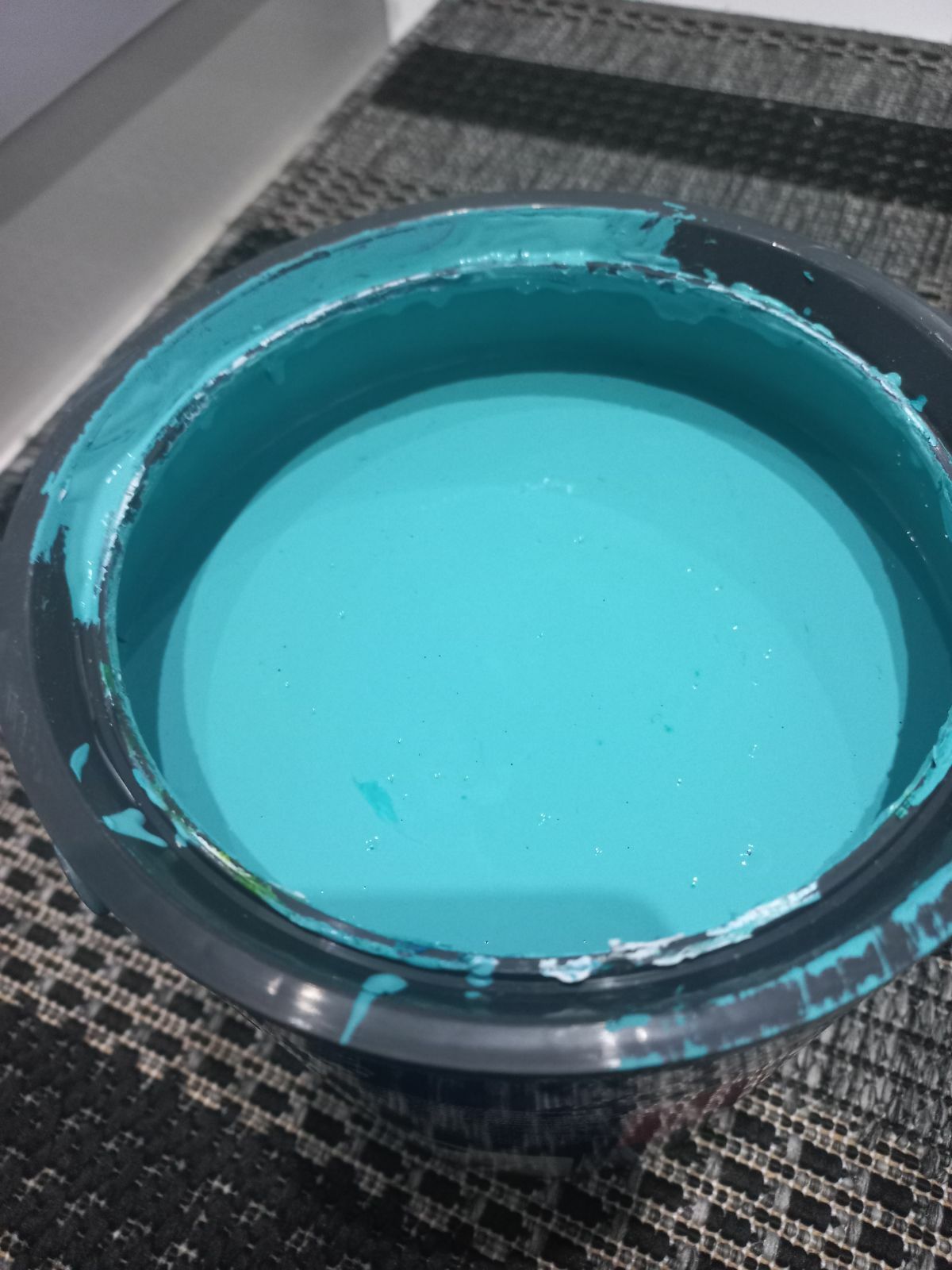 Farba lateksowa matowa niebieska Dulux 2,5 l