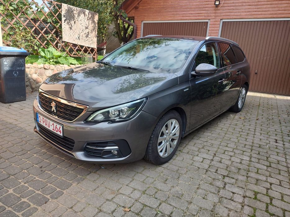 Peugeot 308 bogate wyposażenie orginalny przebieg kamera cofania