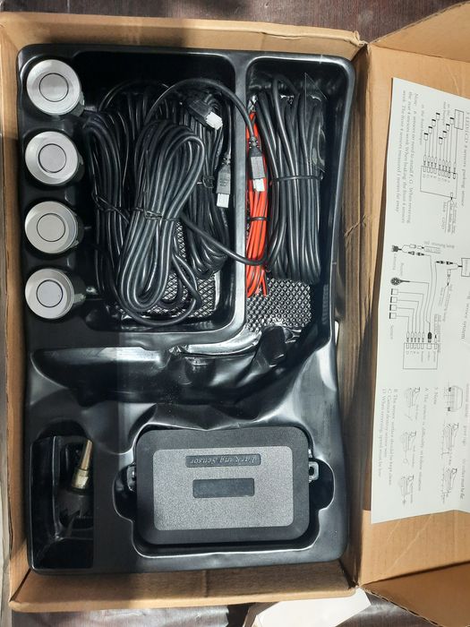 Sensor de estacionamento cinza prata