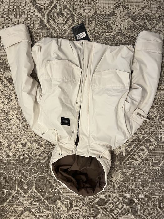 Нова жіноча осіння куртка