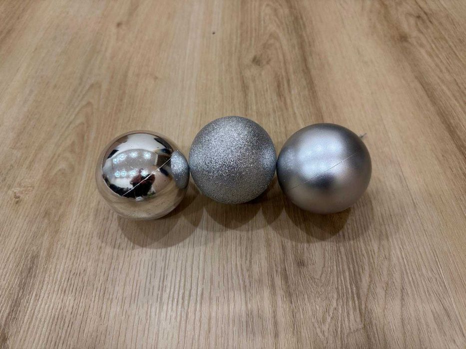 Árvore de natal c/ neve com decorações