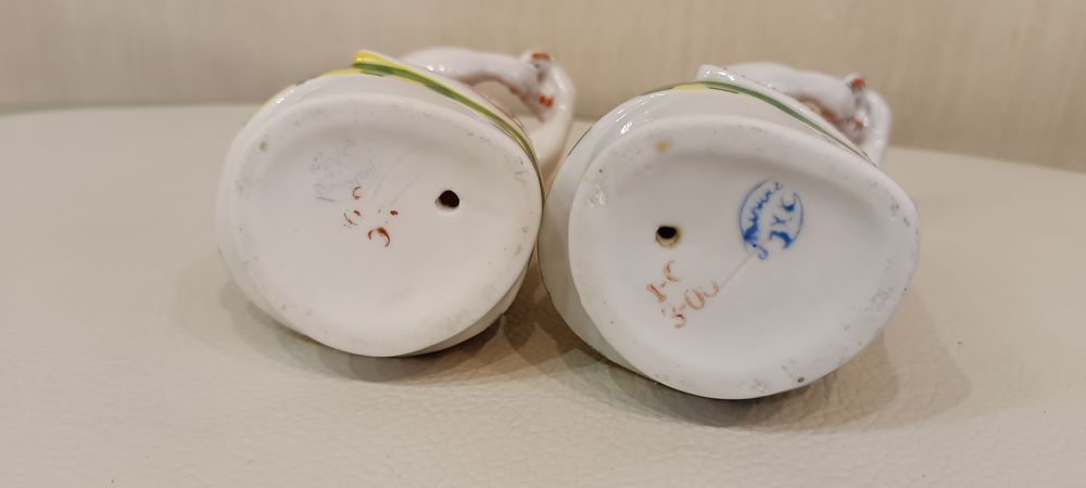 Статуэтка Девушка с куманцом. Полонне.