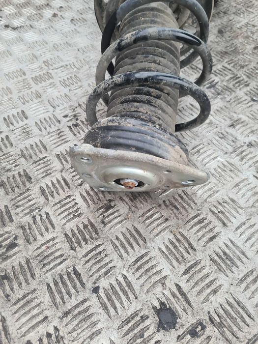 Peugeot Rifter 1.2 b mcpherson zwrotnica amortyzator przód prawy