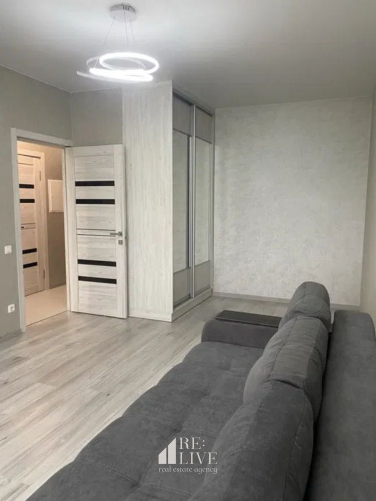 Оренда однокімнатної квартири в ЖК «Рівер Хаус». Перше поселення!