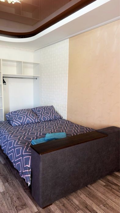 Подобово 1 кімнатна квартира(центр) студія. Виписка документів