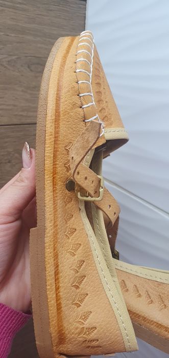 Kierpce damskie r.36 skóra naturalna skórzane