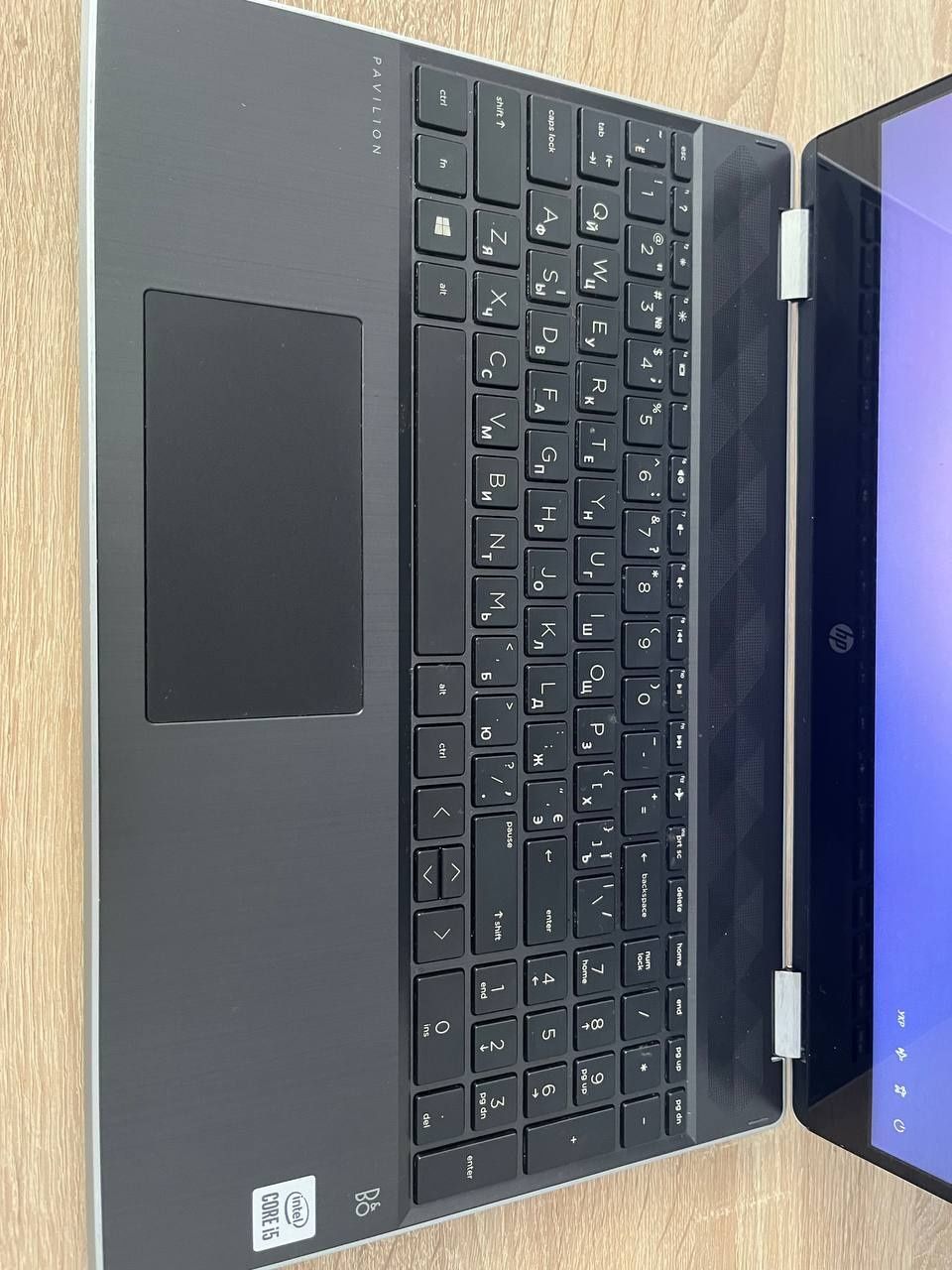 ноутбук HP Pavilion x360