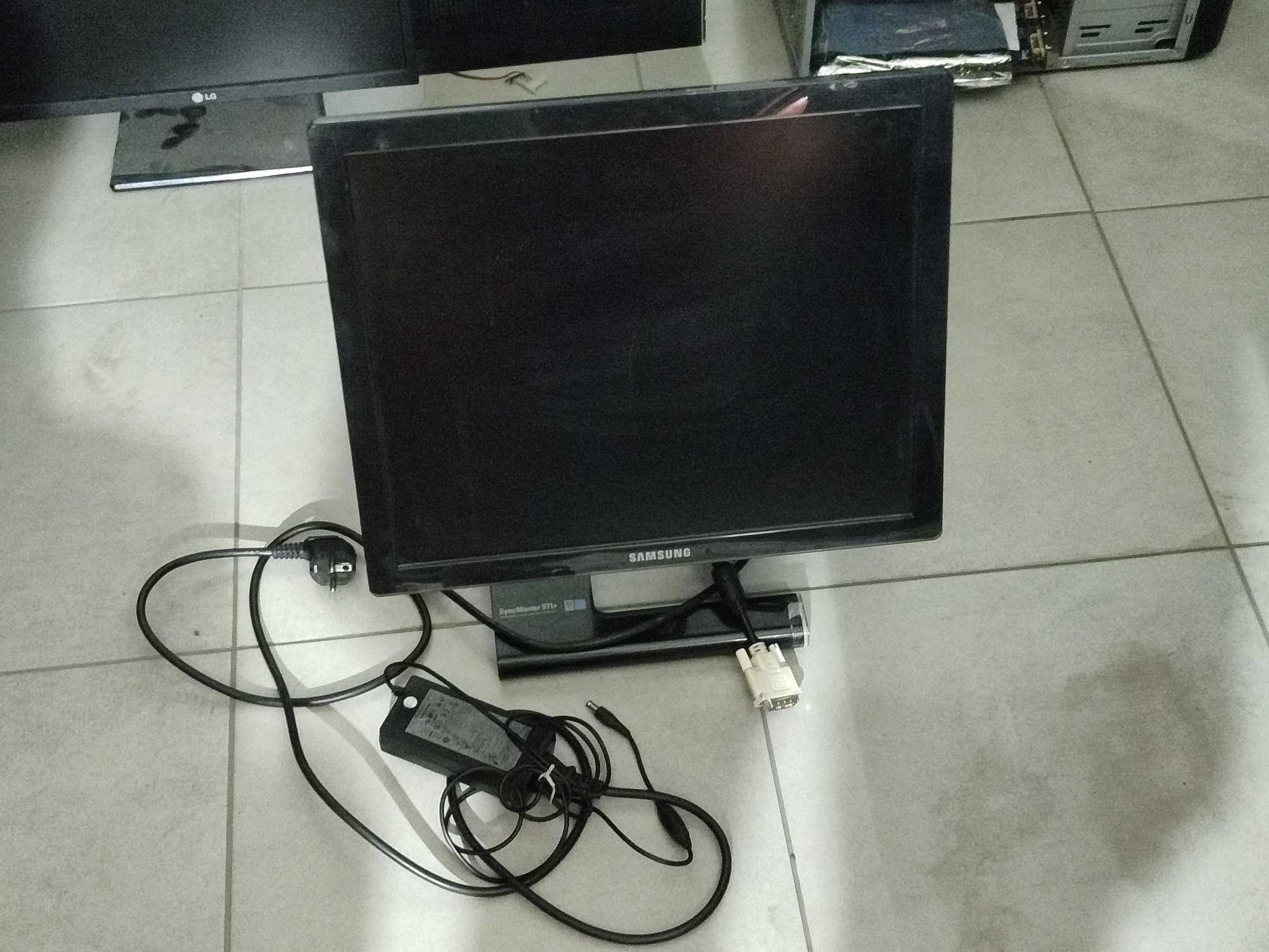 Монитор 19" Samsung 971P DVI HDMI с внешним блоком питания PVA матрица