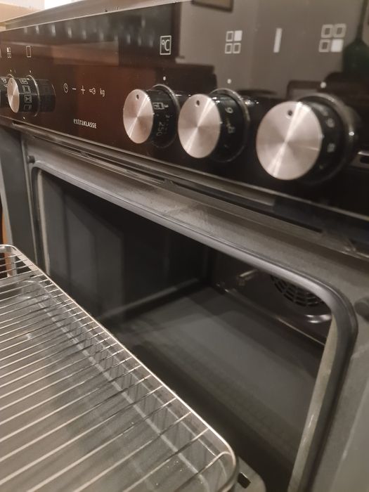 Piekarnik cargo z płytą elektryczną pod zabudowę Siemens extraKLASSE