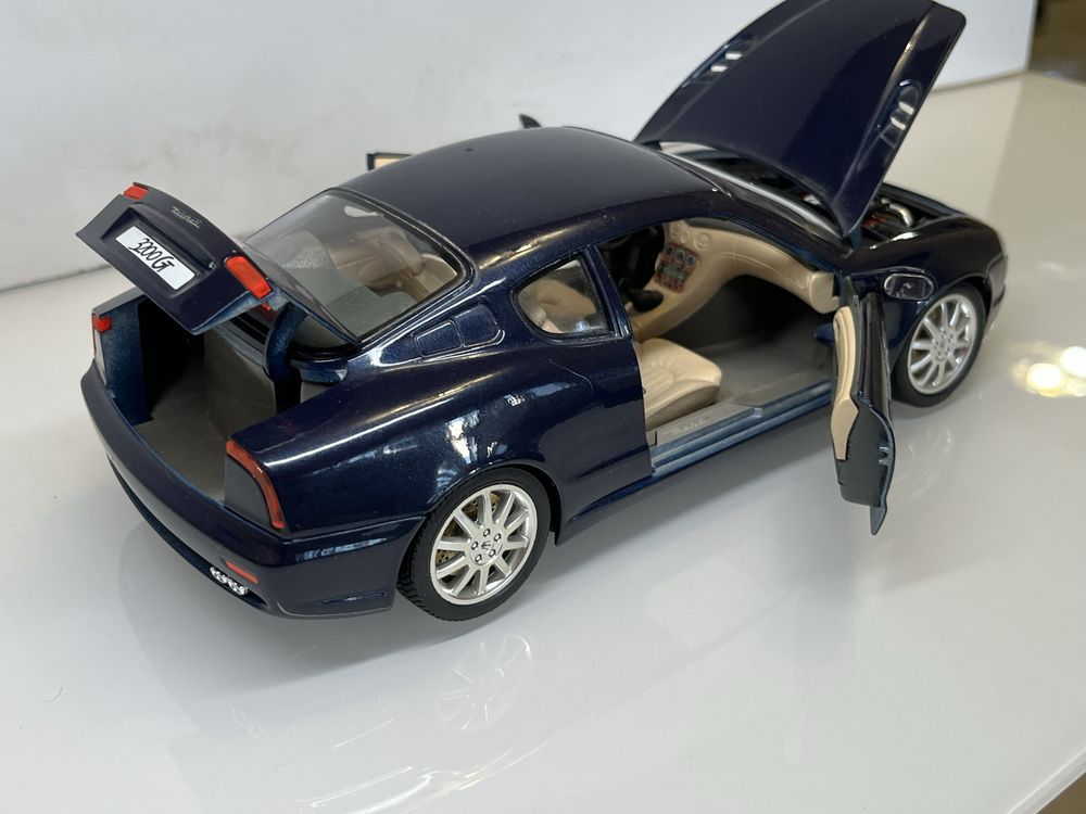 Maserati 3200 GT 1:18 Burago