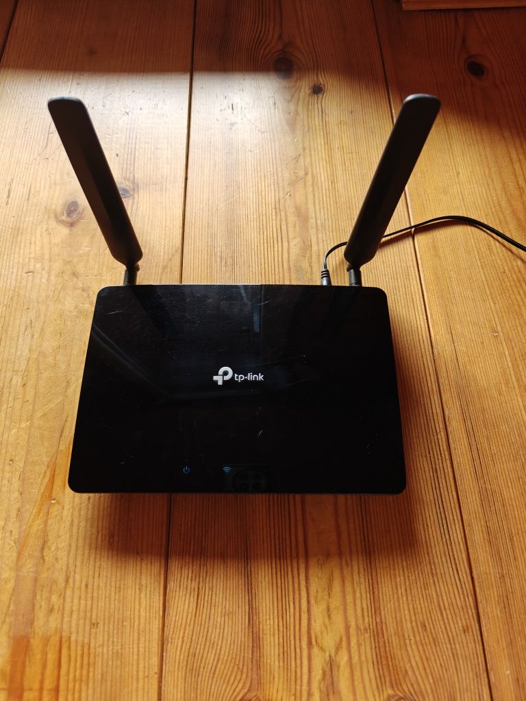 Router Tp link mr 6400