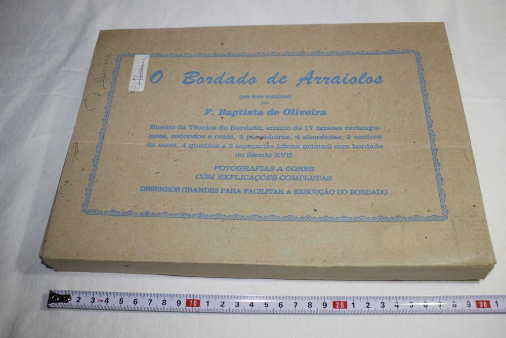 Livros Bordado de Arraiolos - F. Baptista de Oliveira - 2 volumes