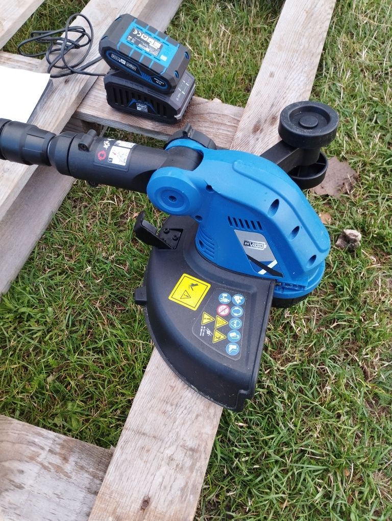 Akumulatorowa podkaszarka do trawy Scheppach C-LT300-X