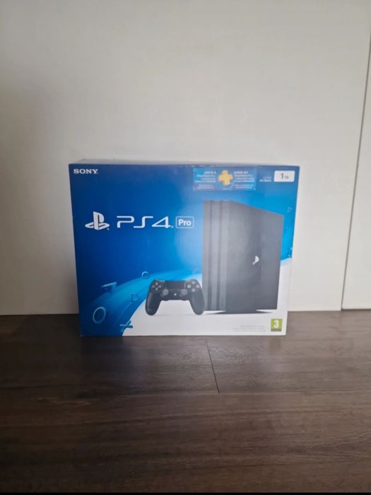 PS4 Pro 1TB + 2 comandos