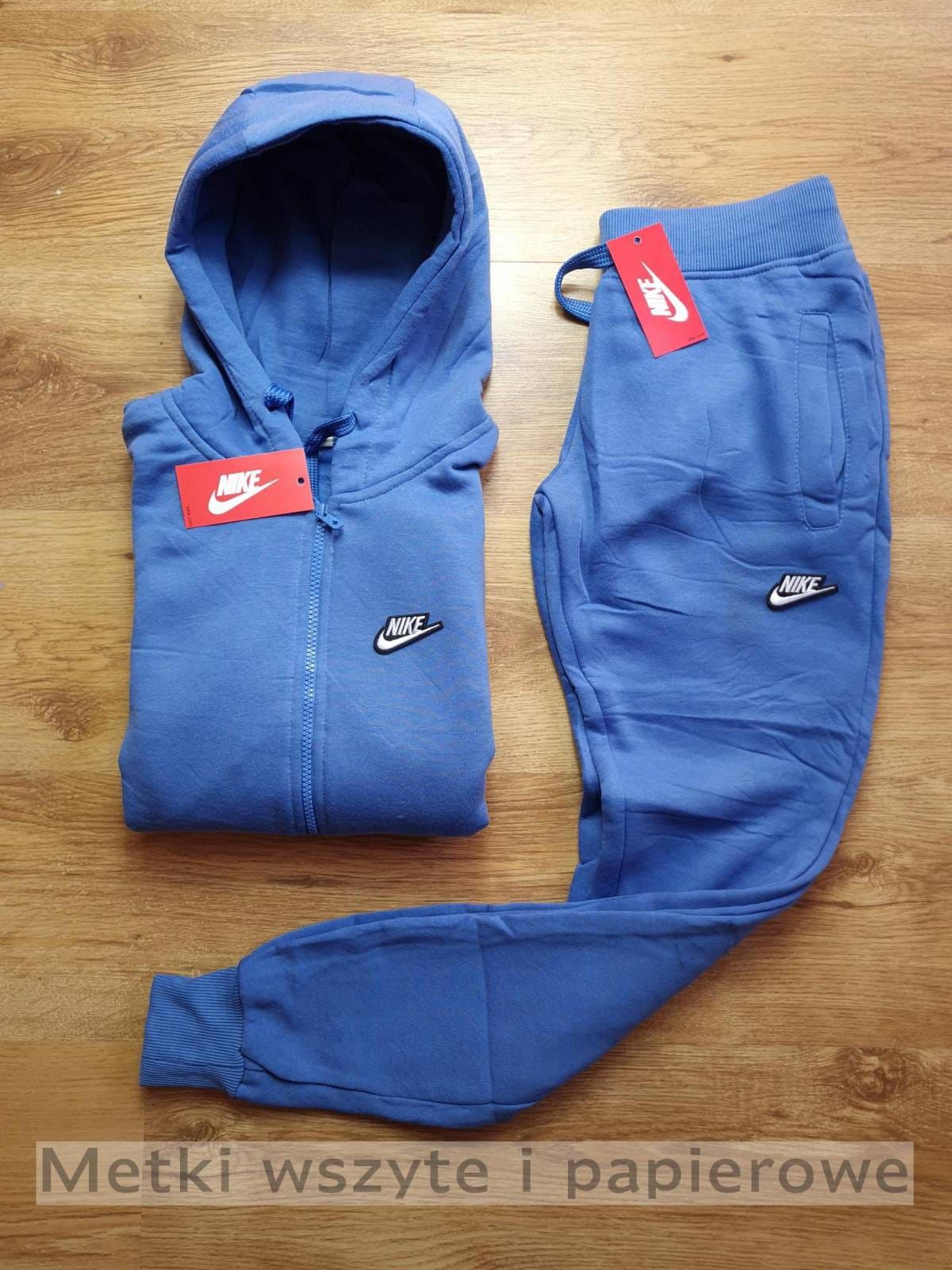 Nike dresy damskie
