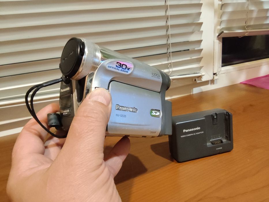Видеокамера Panasonic NV-GS35  SD, MiniDV
