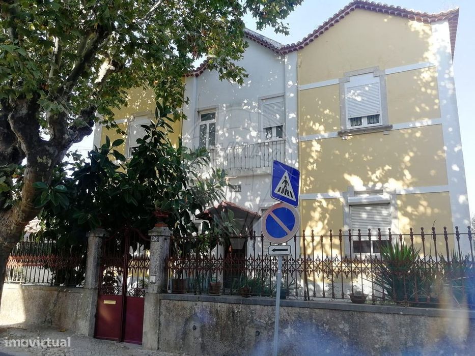 Moradia T5 para venda