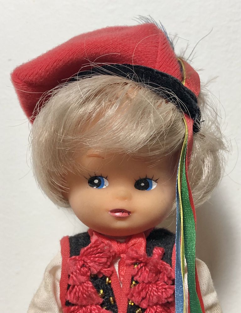 Retro figurka Krakowiak w stroju ludowym Cepelia PRL vintage zabawka