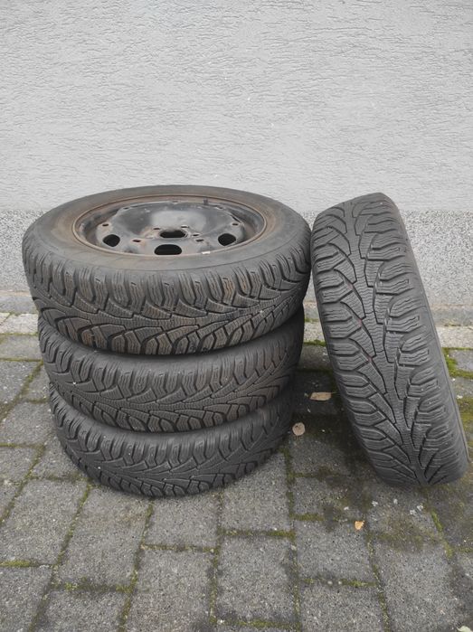 Felgi z oponami zimowymi 165/70 R14 Skoda Fabia