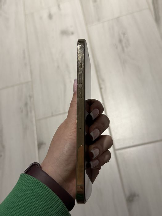 Iphone 12 Pro Max, gold