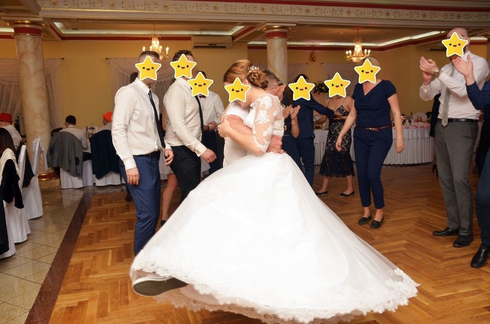Suknia ślubna na kole