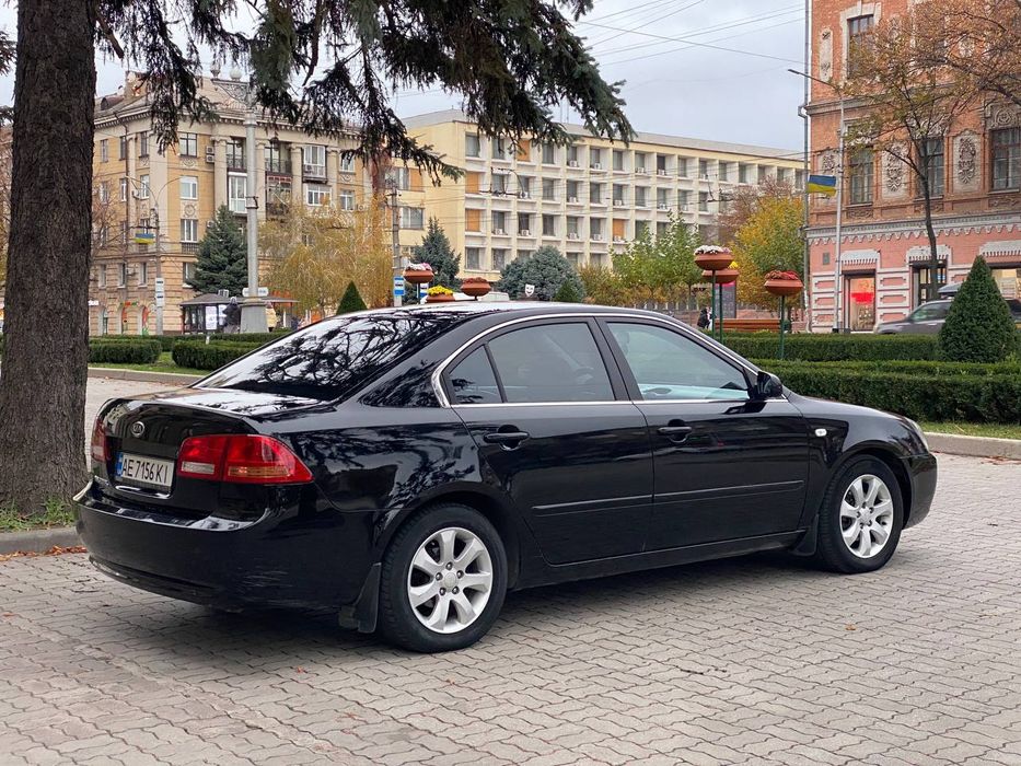 Продам хороший автомобиль KIA
