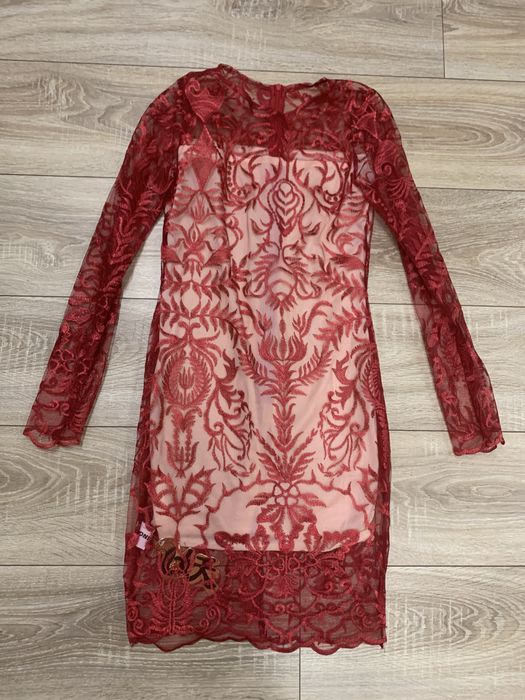 Нова Сукня міді