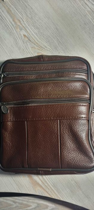 Сумка на плечо, мужская (натуральная кожа) коричневого цвета (новая)