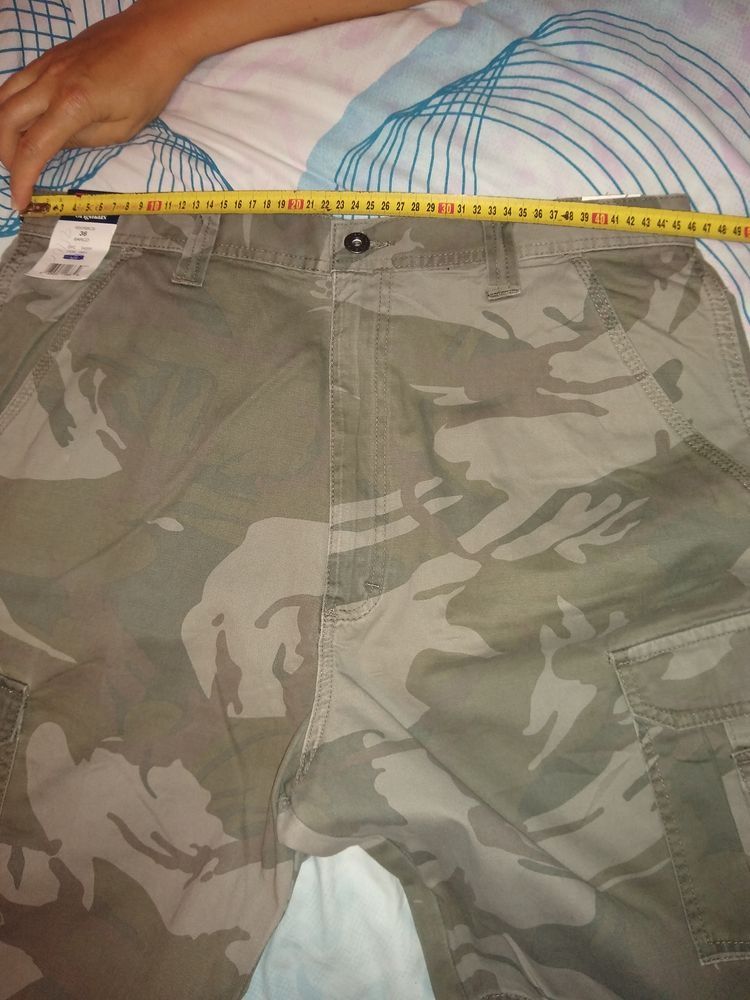 Spodenki męskie Wrangler cargo loose fit W36 nowe