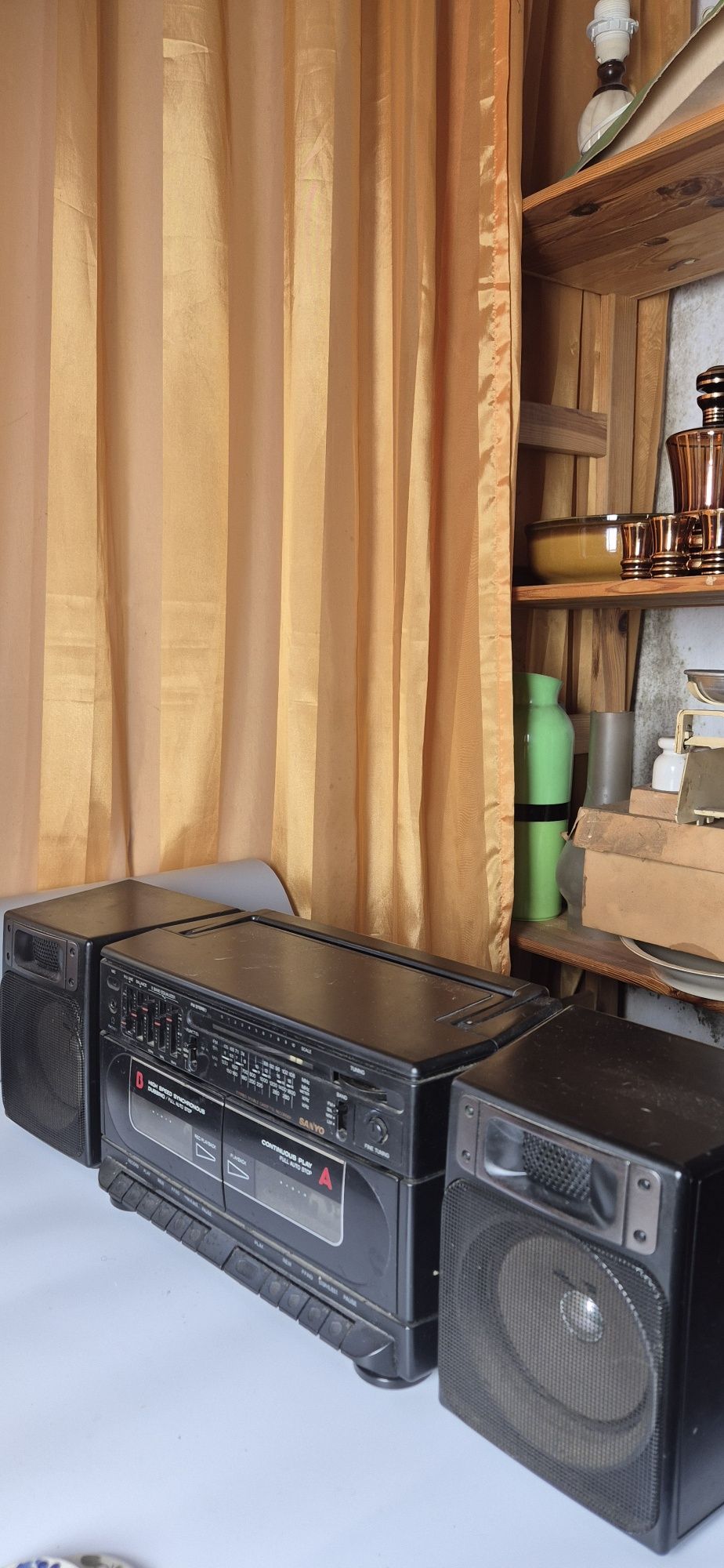 Radiomagnetofon vintage Sanyo MW171LO sprawny
