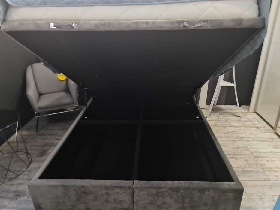 Łóżko tapicerowane LANCIANO / Wyprzedaż ekspozycji