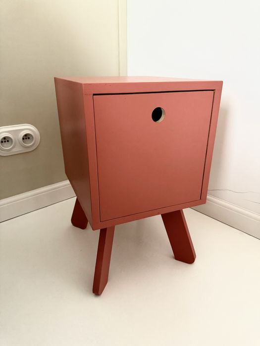 Stolik nocny marsala szafka nocna stolik pomocniczy sypialnia dzieci