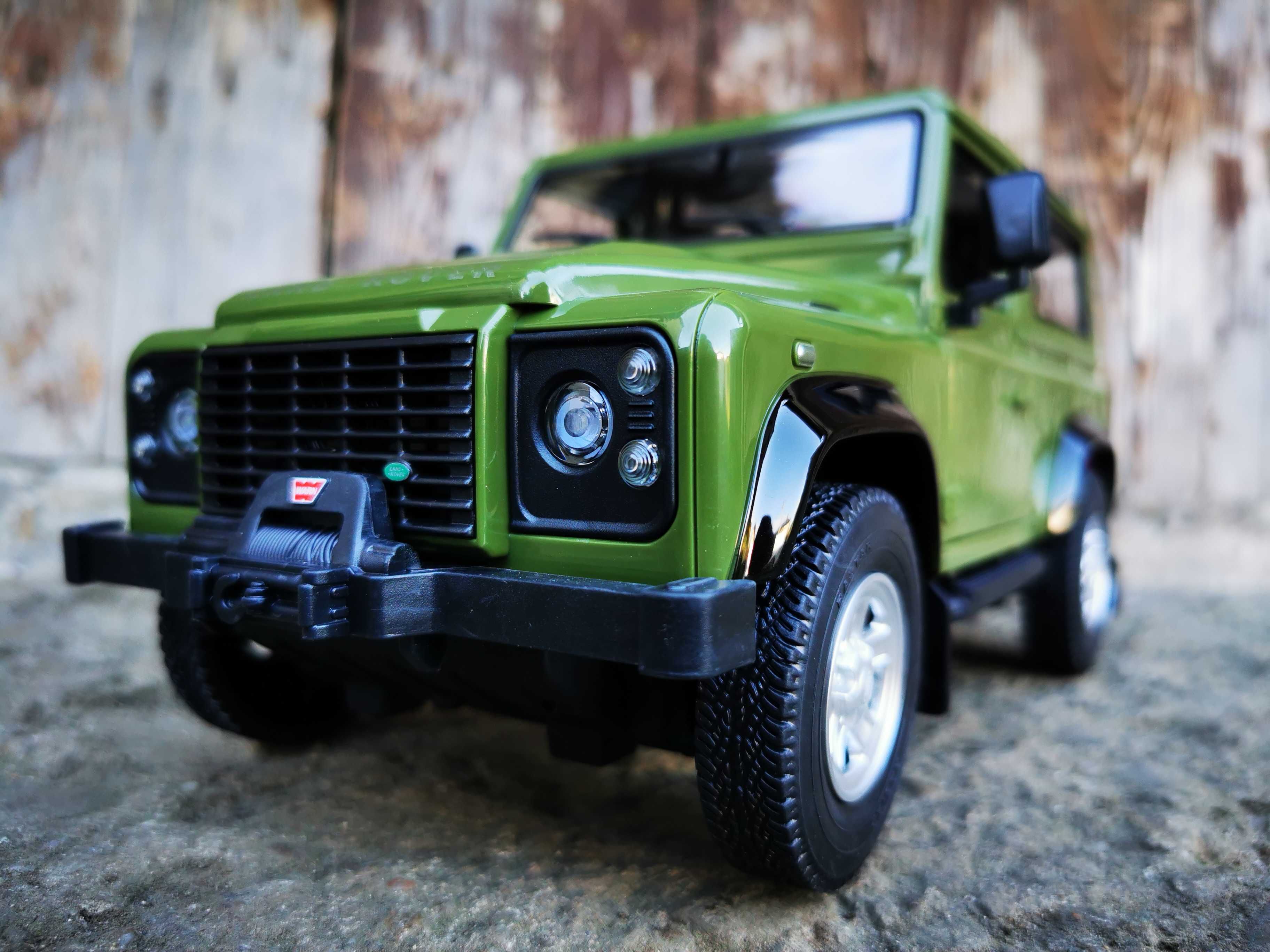 DEFENDER Jeep Terenowy RANGE SUV Zdalnie Sterowany Auto PILOT RC 2.4G