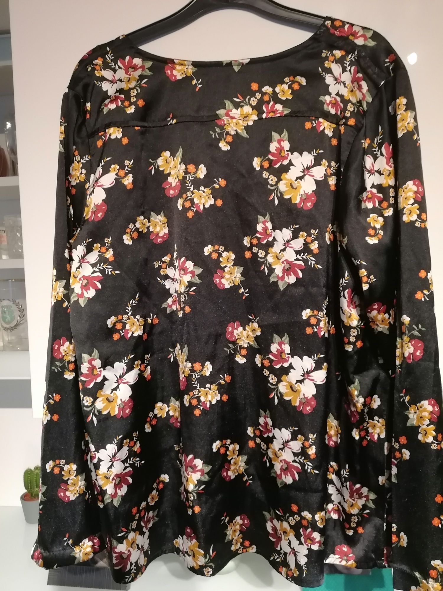 Túnica acetinada prémamã da Prénatal easy chic Tamanho L/G