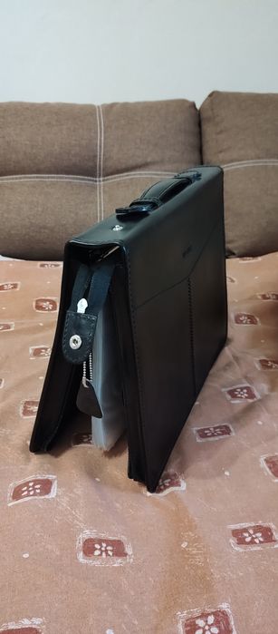 Дипломат, шкіряний, тривожна валізка для документів