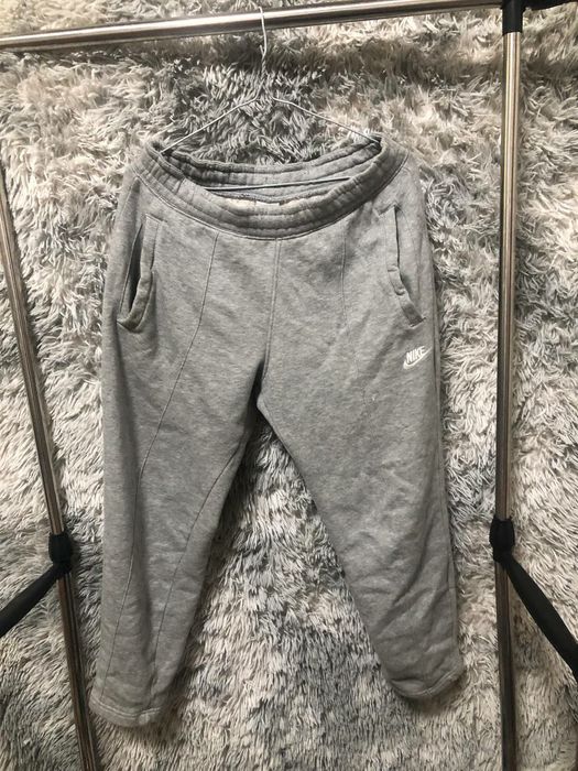 Штани Nike з нових колекцій