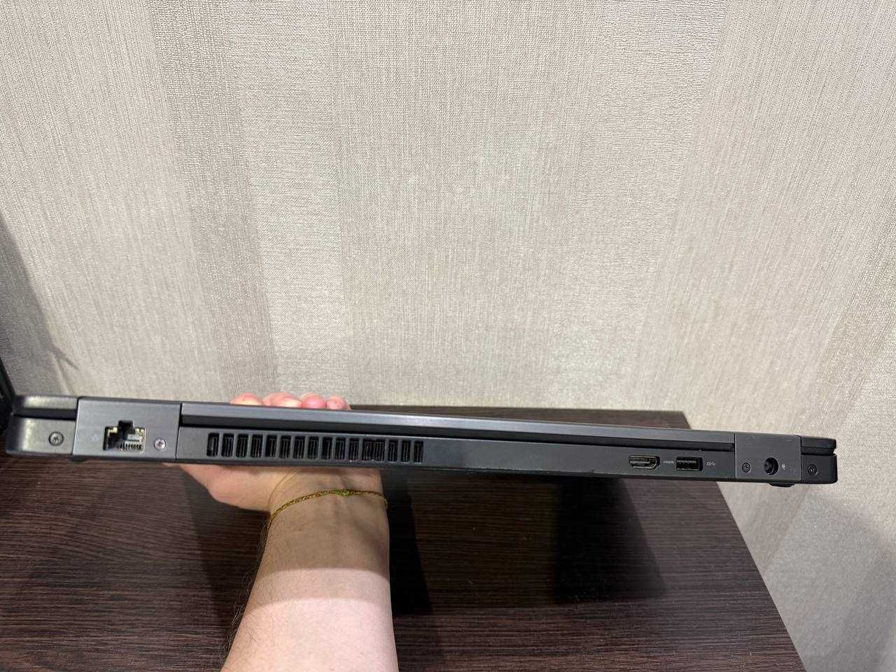 Ноутбук Dell Latitude 5580 15,6" / 16 RAM/256 SSD\i5-7440HQ