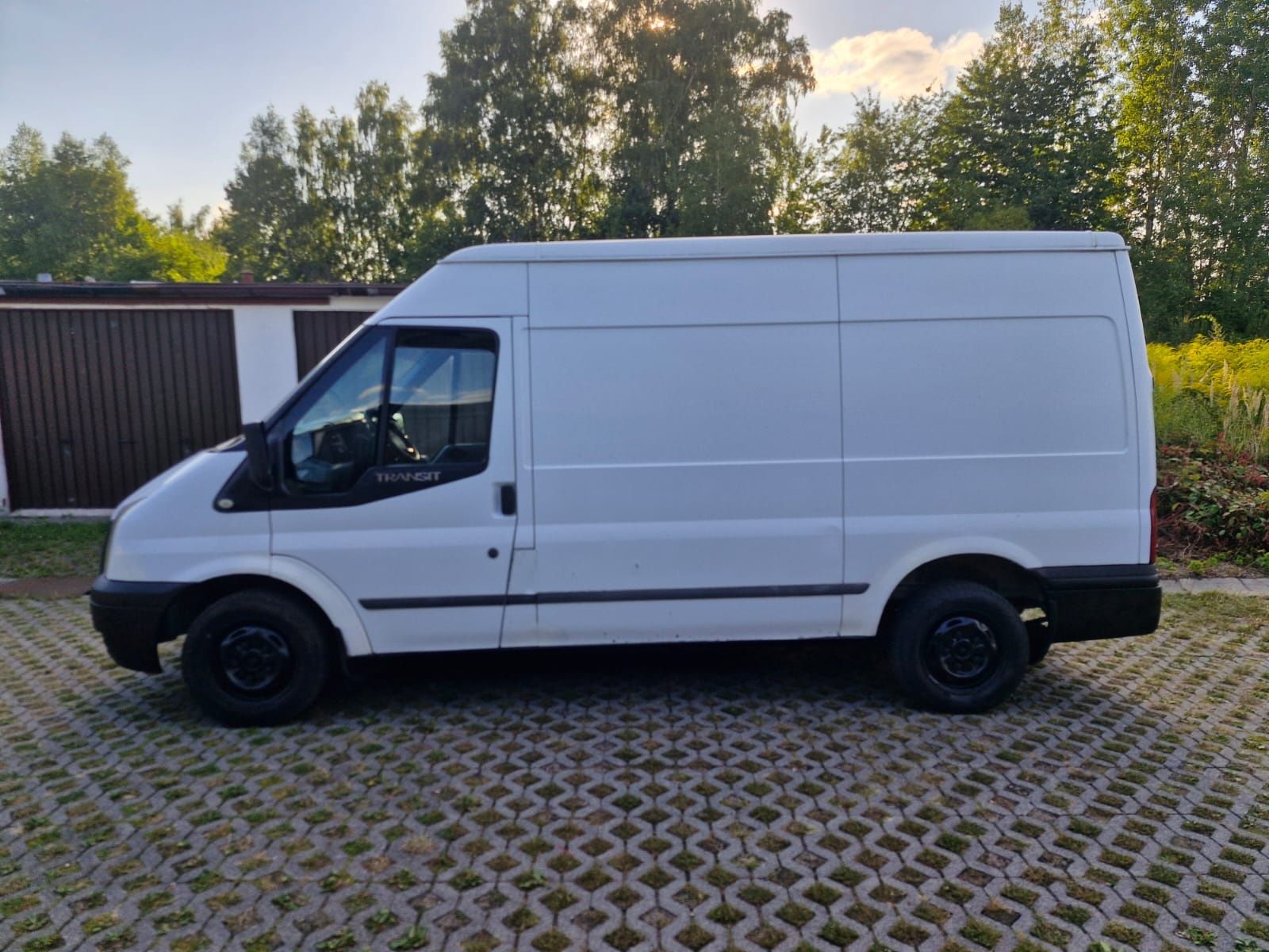 Zadbany Ford Transit 2.2tdci - długie opłaty, gotowy do pracy