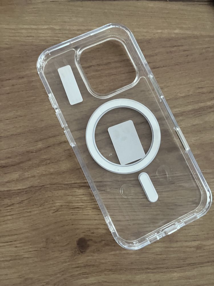 Etui na iphone 16