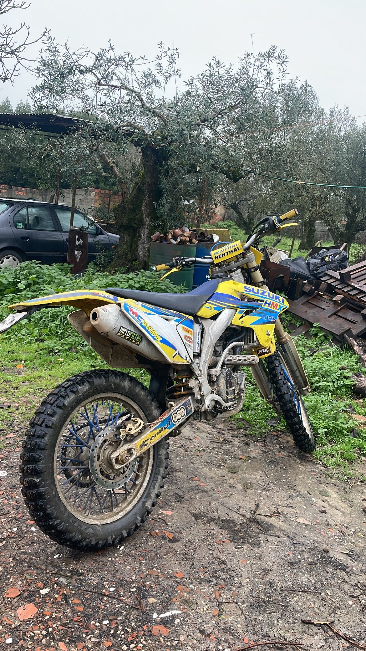 Vendo mota suzuki Rmz 250
