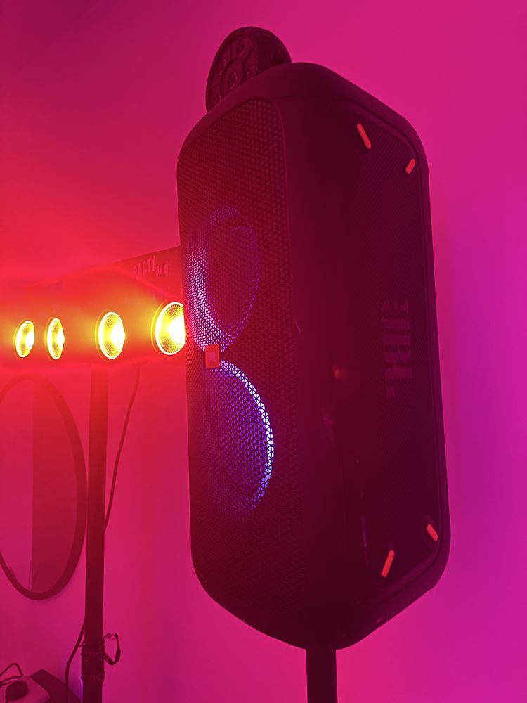 Zestaw oświetleniowy MAX Partybar 11 - 4x 20W COB Par RGB + statyw