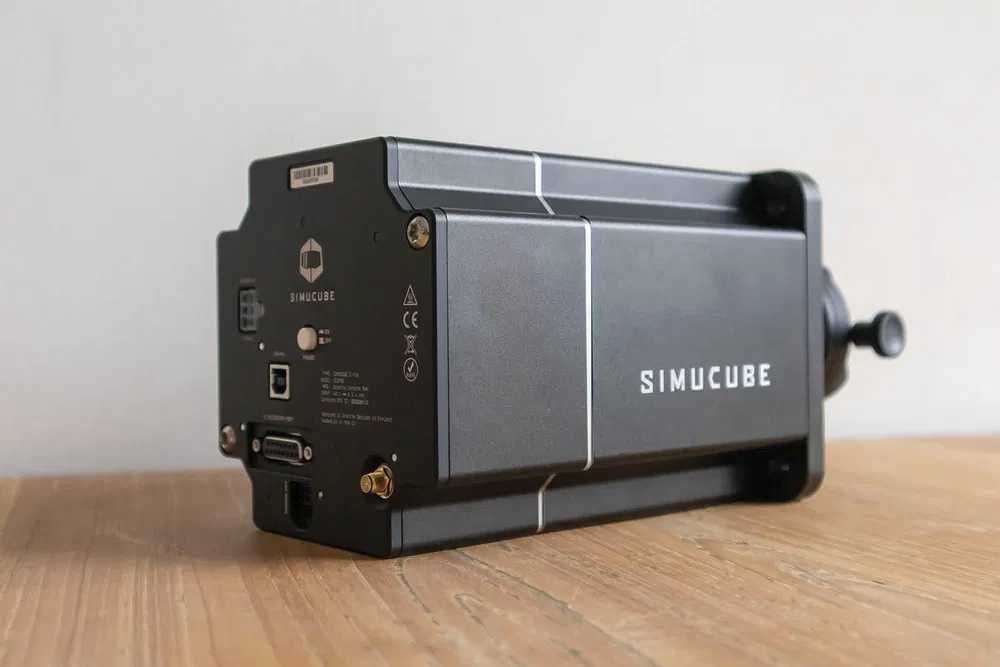 SIMUCUBE 2 Pro (25 Nm)