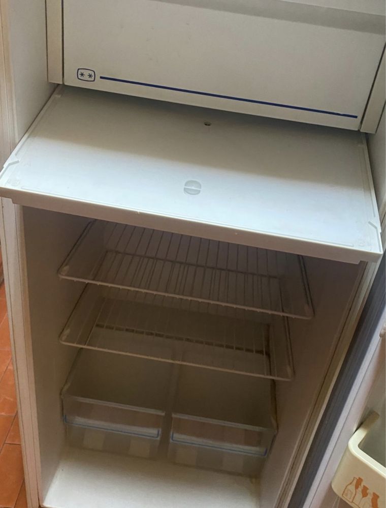 Frigorifico Ariston (1 porta)