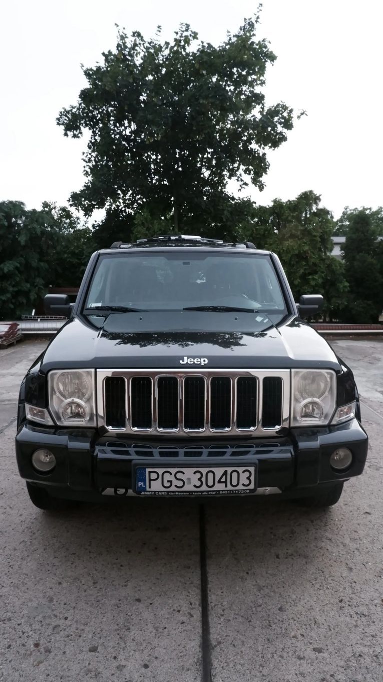Jeep Commander Jeep Commander 3.0 CRD 218 KM 4x4 • Top wersja • 7‑osobowy • 2007