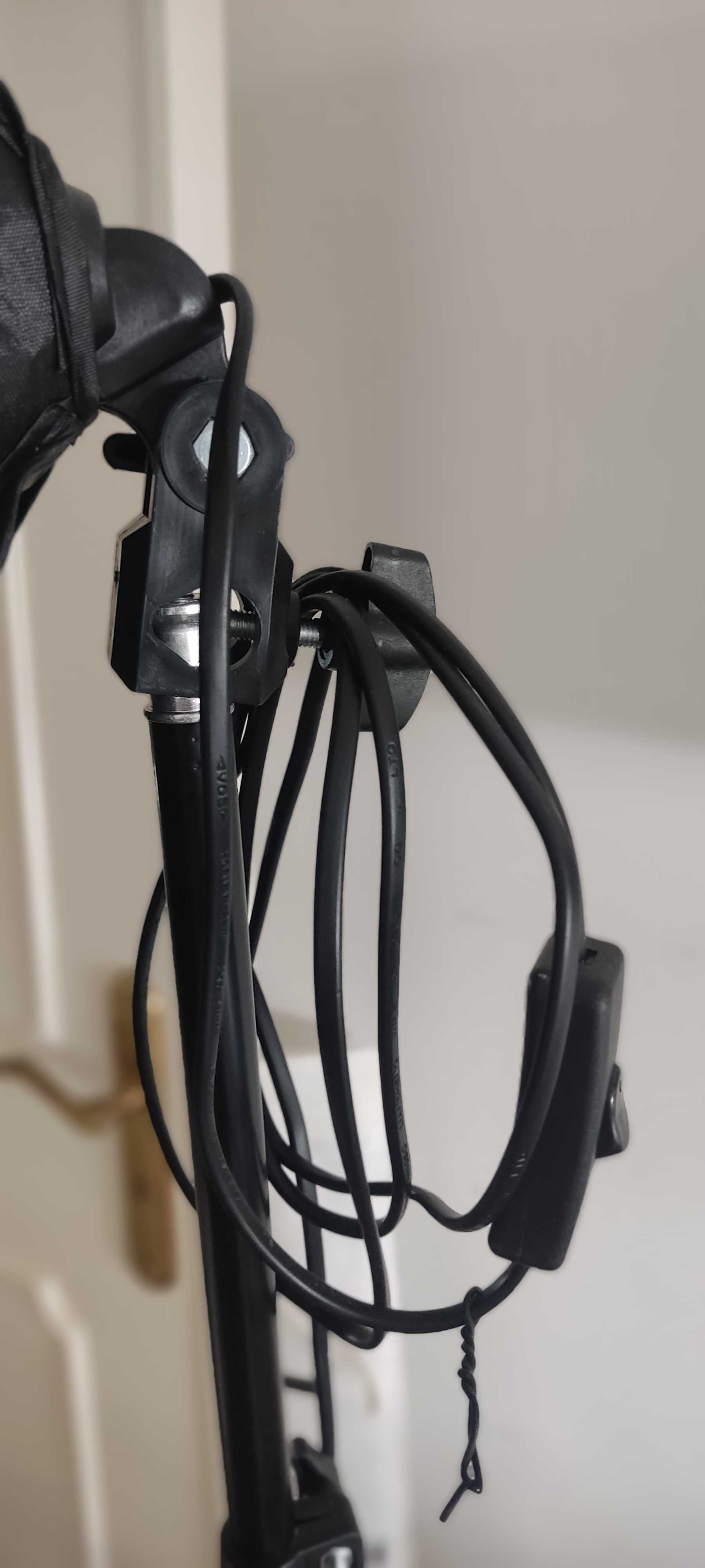 Foco luz , lâmpada, tripé, com comando e bolsa