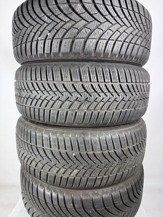 Шини R16 215/55 (93H) Semperit Speed-Grip 5 2022 7,2-8,8мм зимова рези