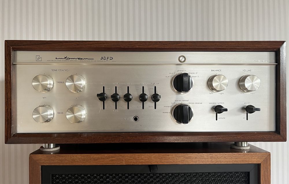 Lampowy wzmacniacz Luxman SQ 38FD po profesjonalnym przeglądzie. Ideał
